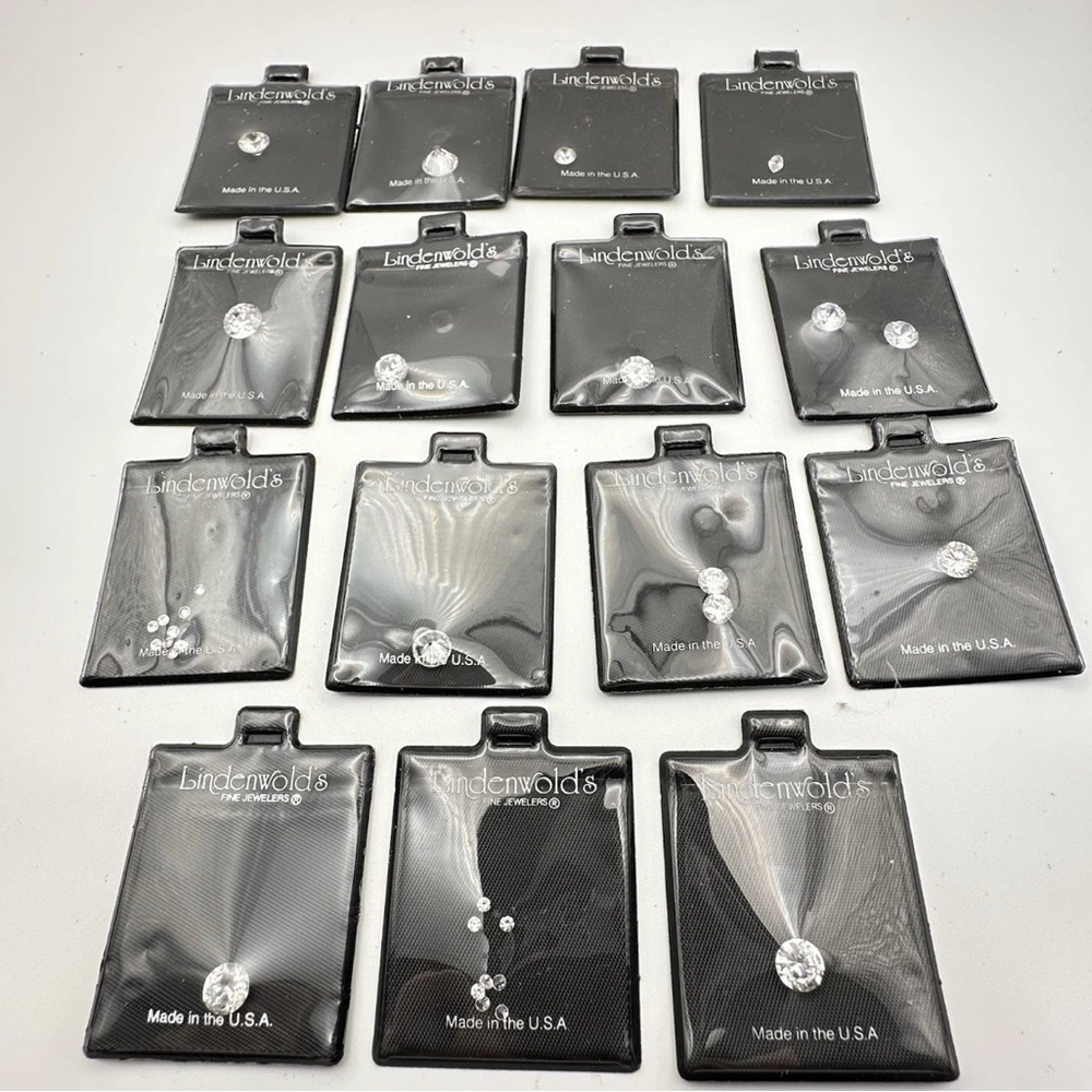 Lindenwold's Fine Jewelers Assorted Loose CZ Simulated Diamond Lot of 15